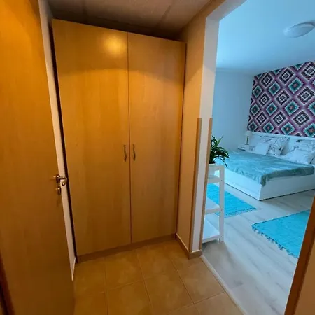 Lägenhetshotell Joy Zalakaros