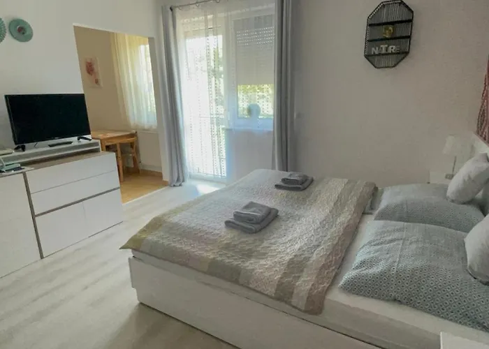 Lägenhetshotell Joy Zalakaros